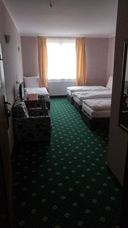 Отель Hotel Horda Слубице-38